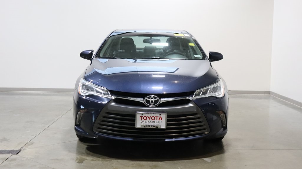 2015 Toyota Camry XLE 2