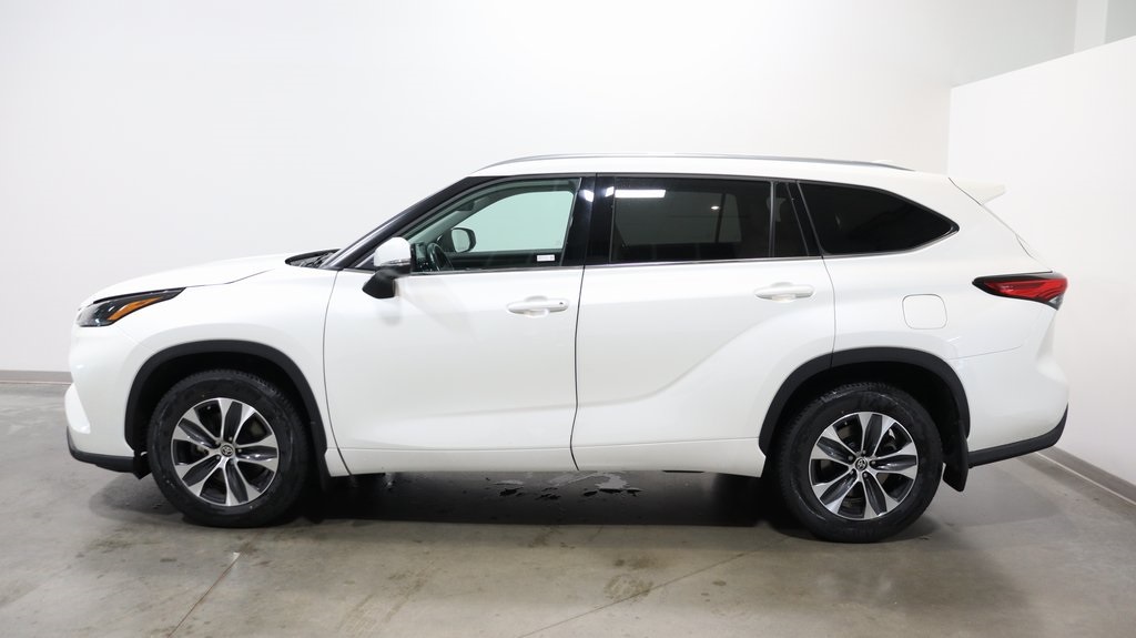 2021 Toyota Highlander XLE 4