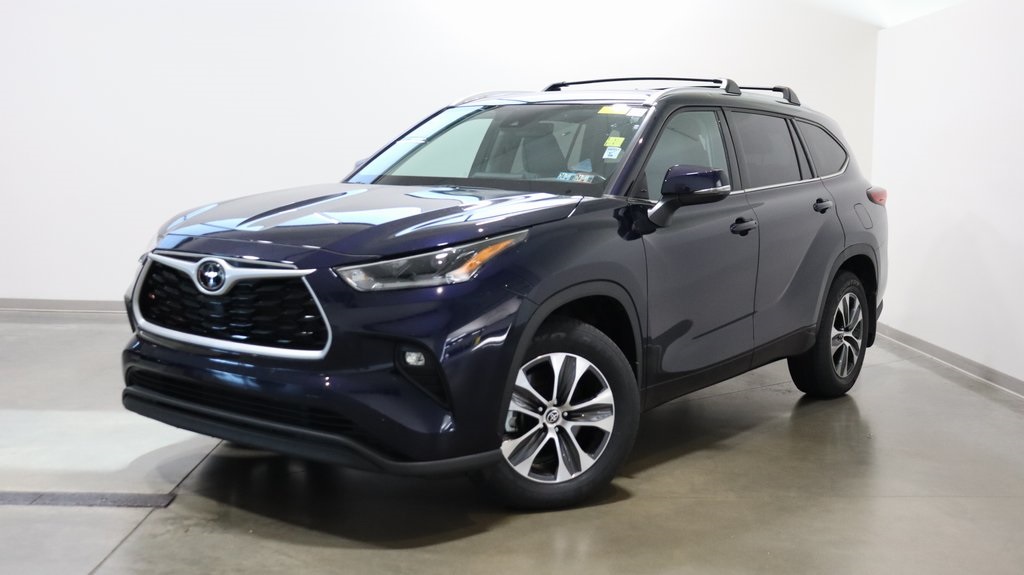 2021 Toyota Highlander XLE 3