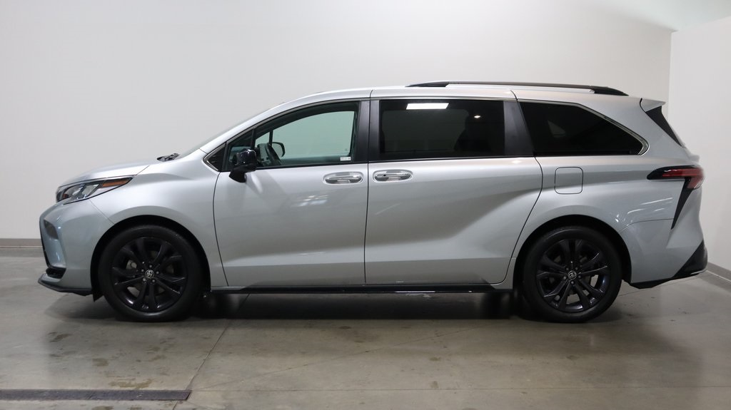 2022 Toyota Sienna XSE 4