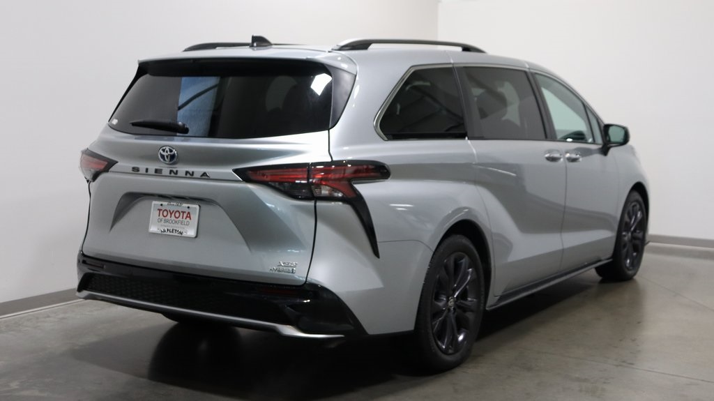 2022 Toyota Sienna XSE 7