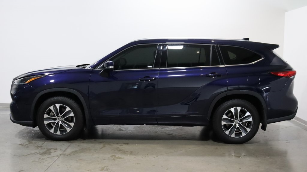 2021 Toyota Highlander XLE 4