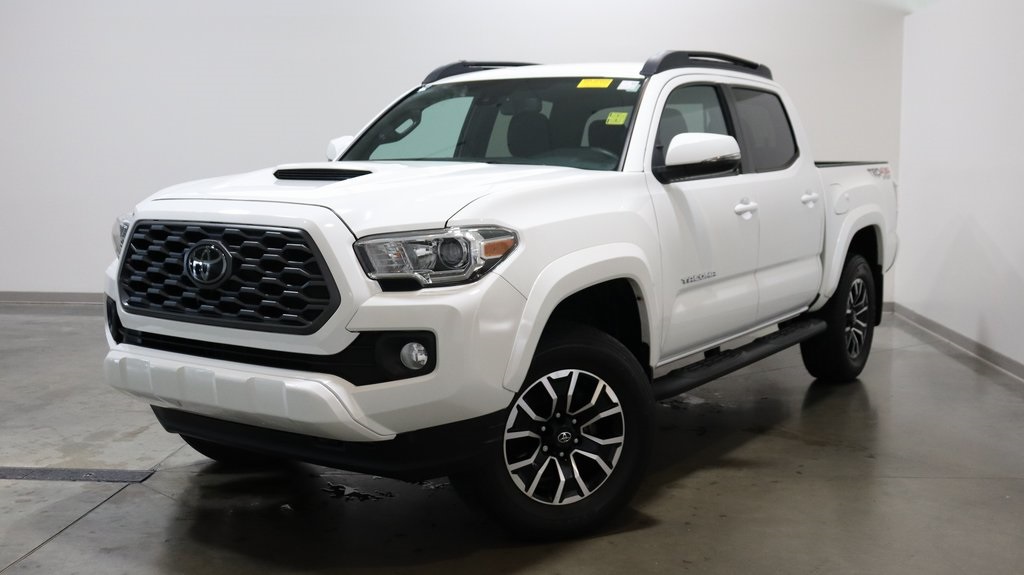 2021 Toyota Tacoma TRD Sport 3