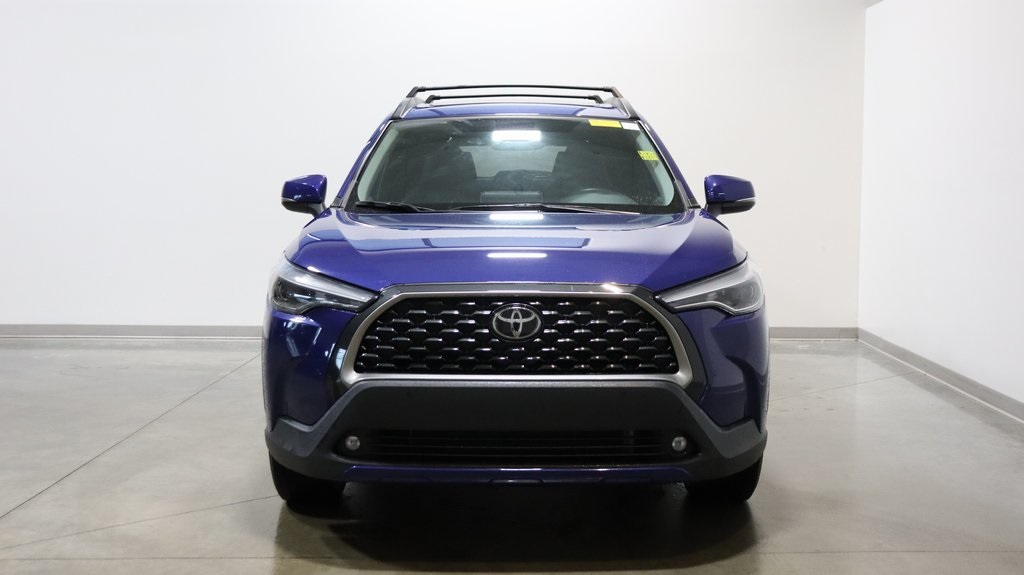 2022 Toyota Corolla Cross XLE 2