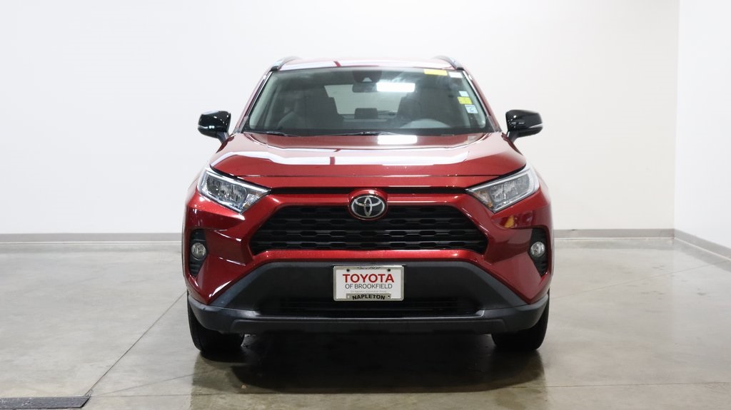 2021 Toyota RAV4 XLE 2