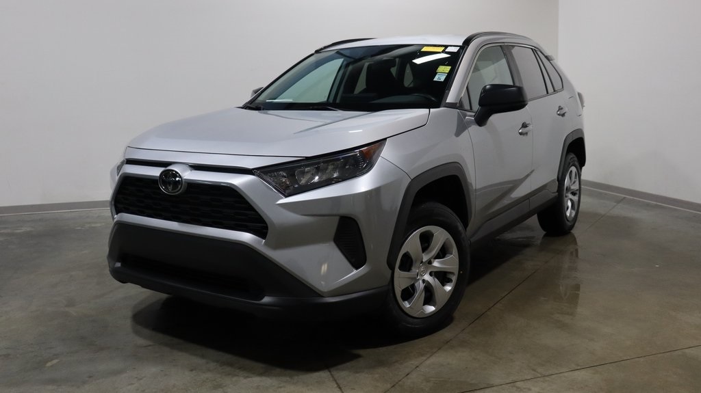 2021 Toyota RAV4 LE 3