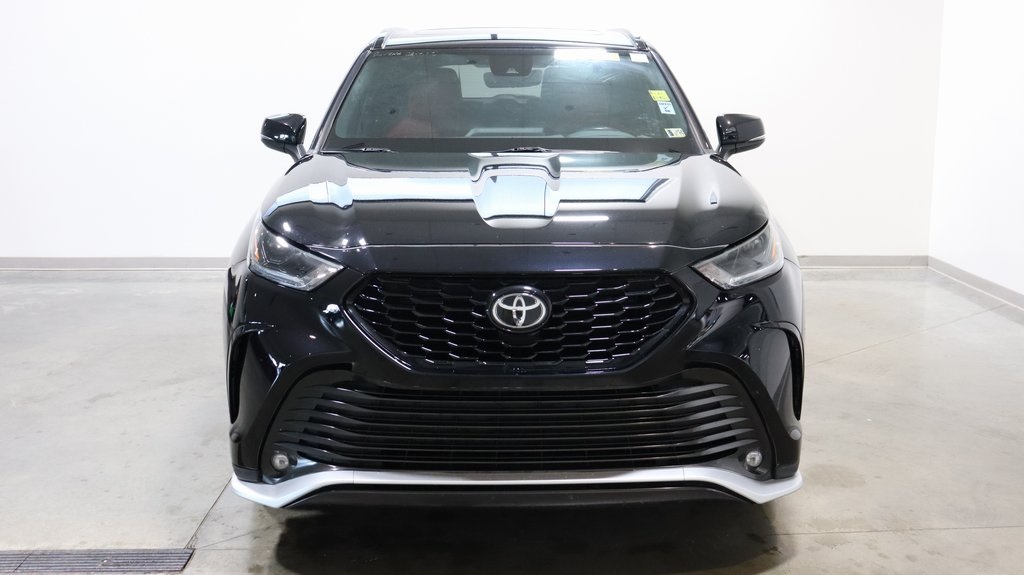 2021 Toyota Highlander XSE 2