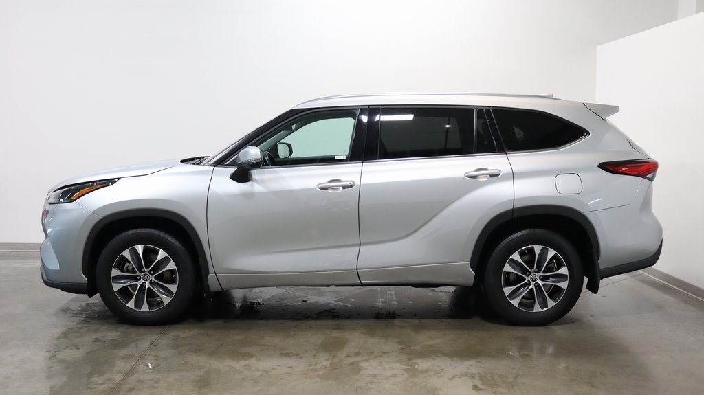 2021 Toyota Highlander XLE 4