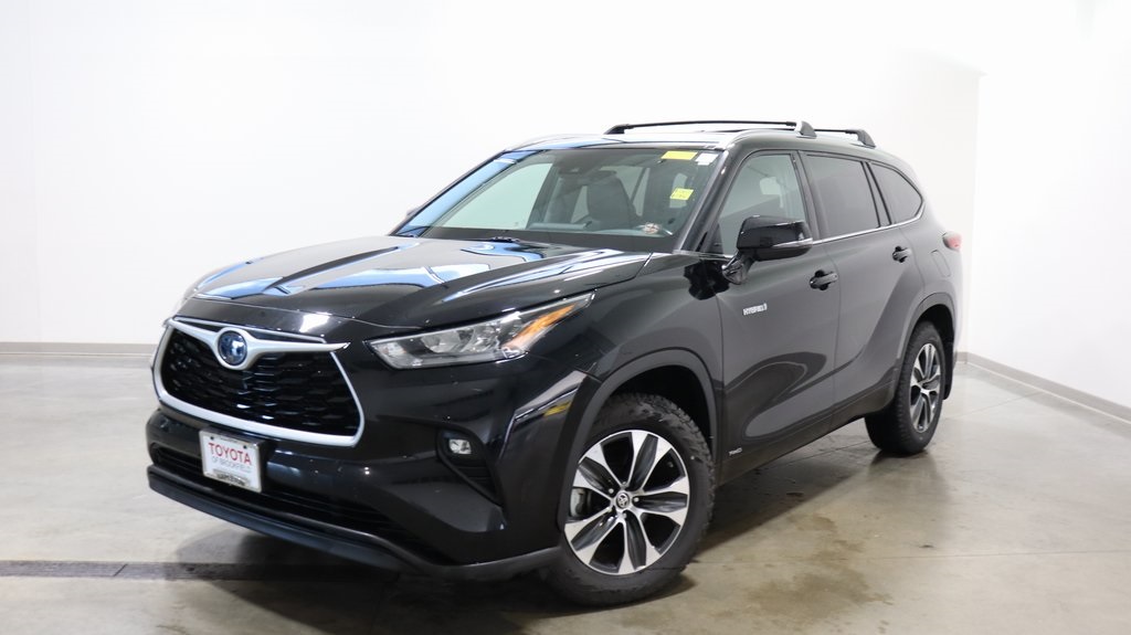 2020 Toyota Highlander Hybrid XLE 3