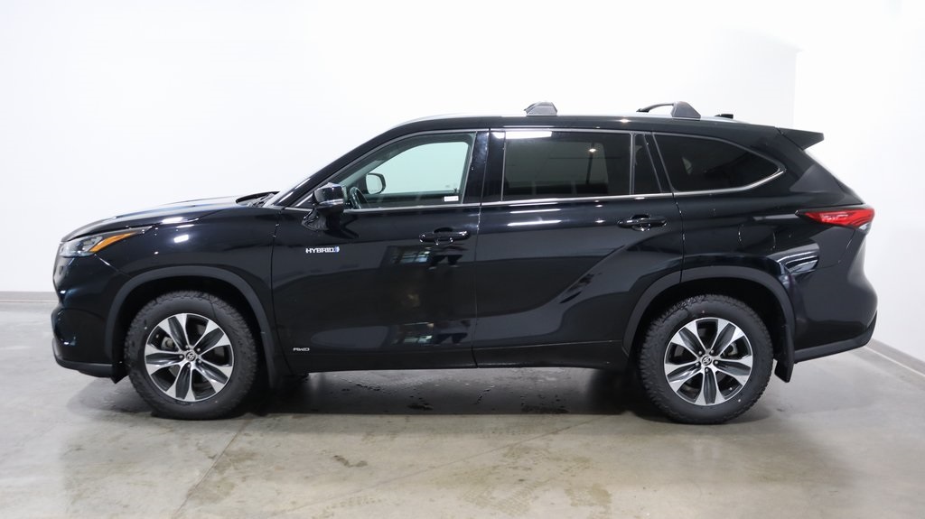 2020 Toyota Highlander Hybrid XLE 4