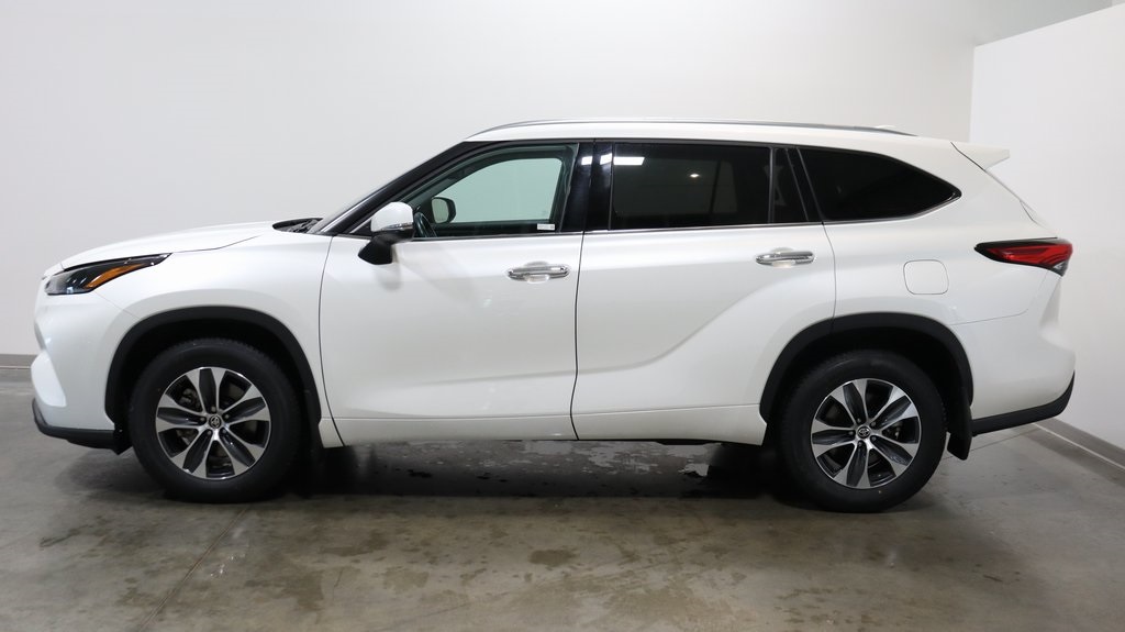 2021 Toyota Highlander XLE 4