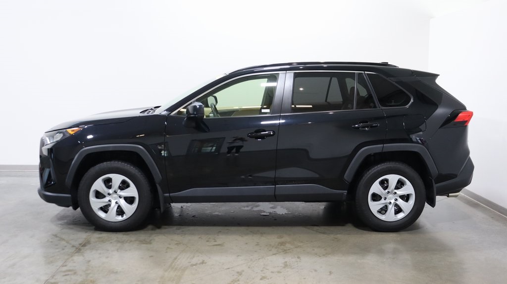 2019 Toyota RAV4 LE 4