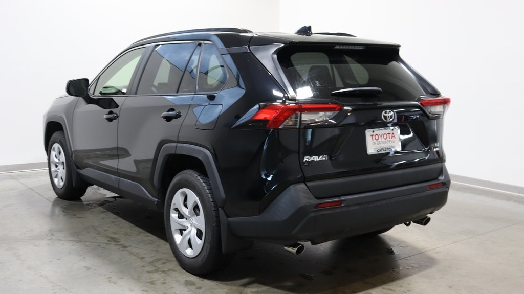 2019 Toyota RAV4 LE 5