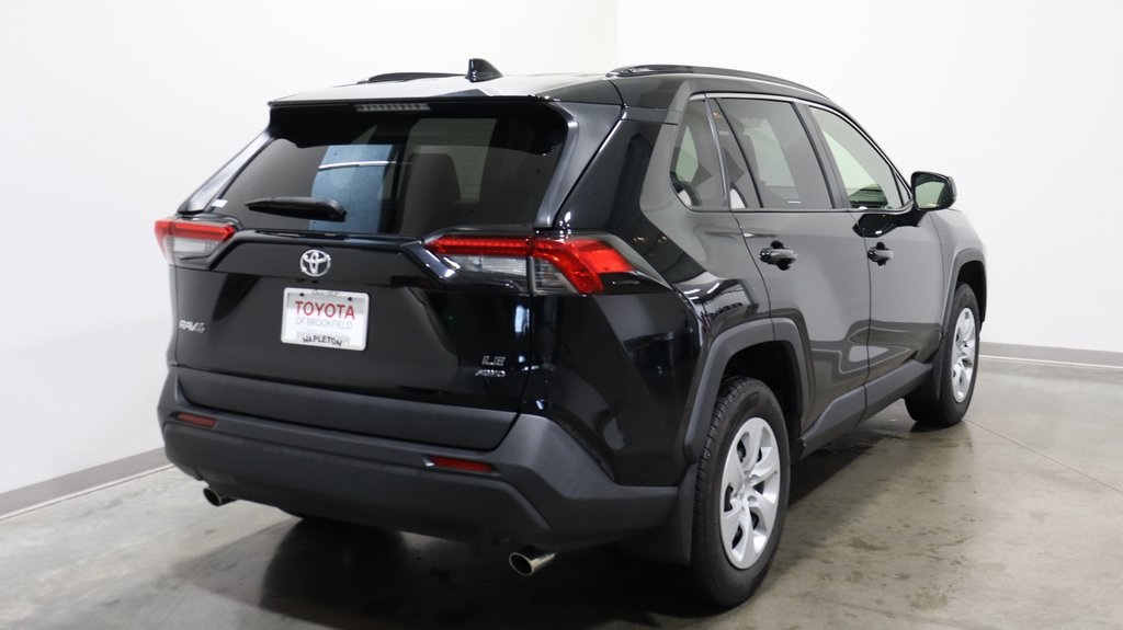 2019 Toyota RAV4 LE 7