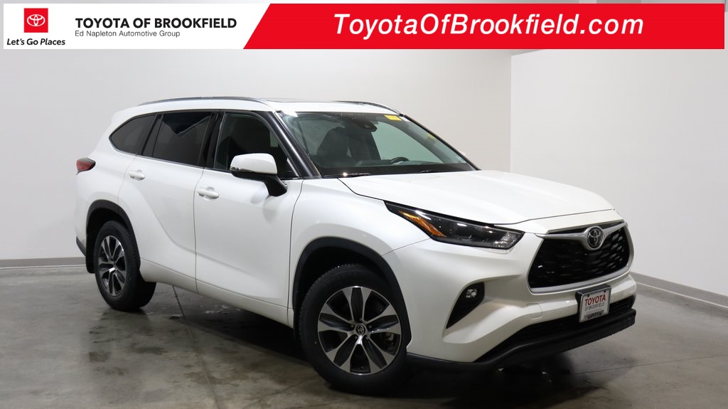 2021 Toyota Highlander XLE 1