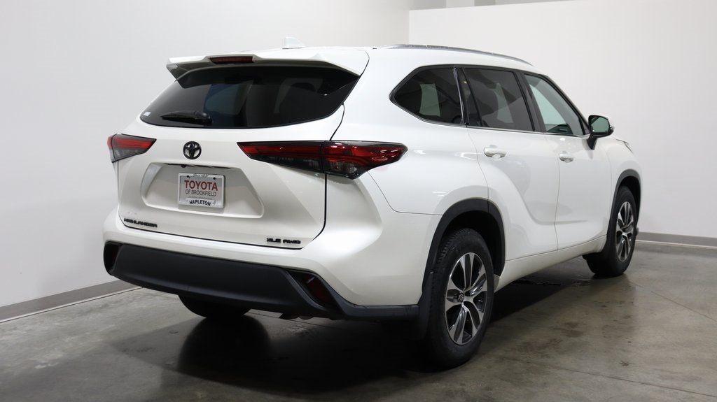 2021 Toyota Highlander XLE 7