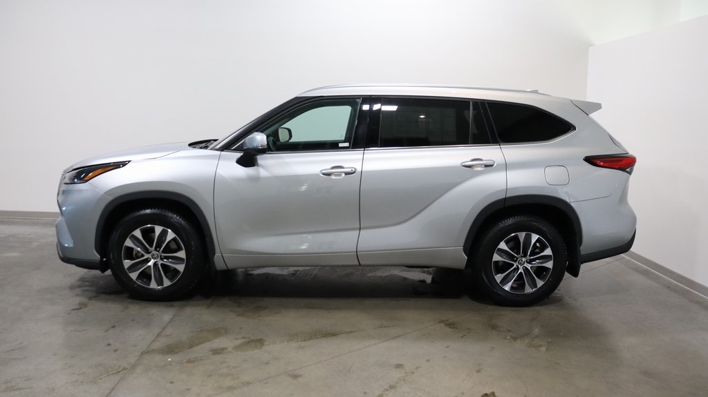 2021 Toyota Highlander XLE 4