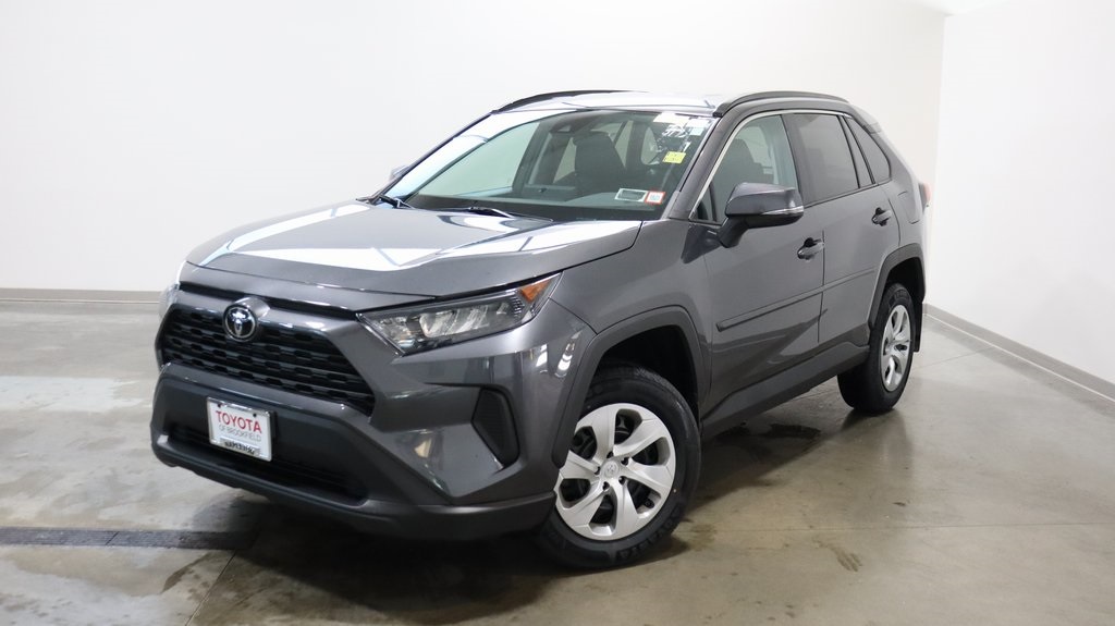 2021 Toyota RAV4 LE 3