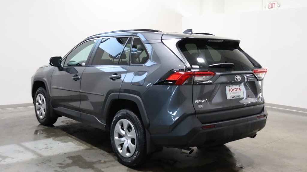 2021 Toyota RAV4 LE 5