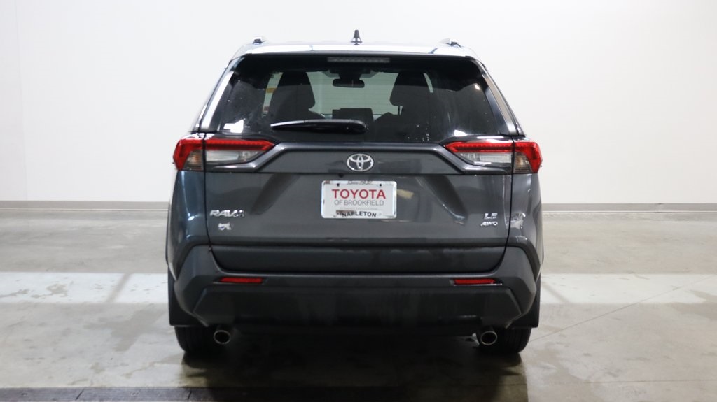 2021 Toyota RAV4 LE 6