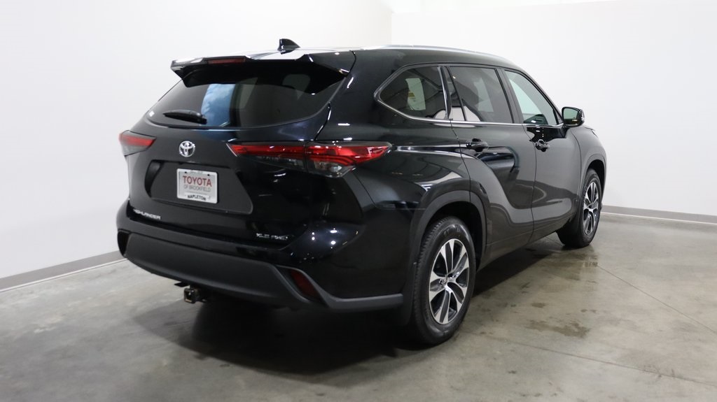 2021 Toyota Highlander XLE 7