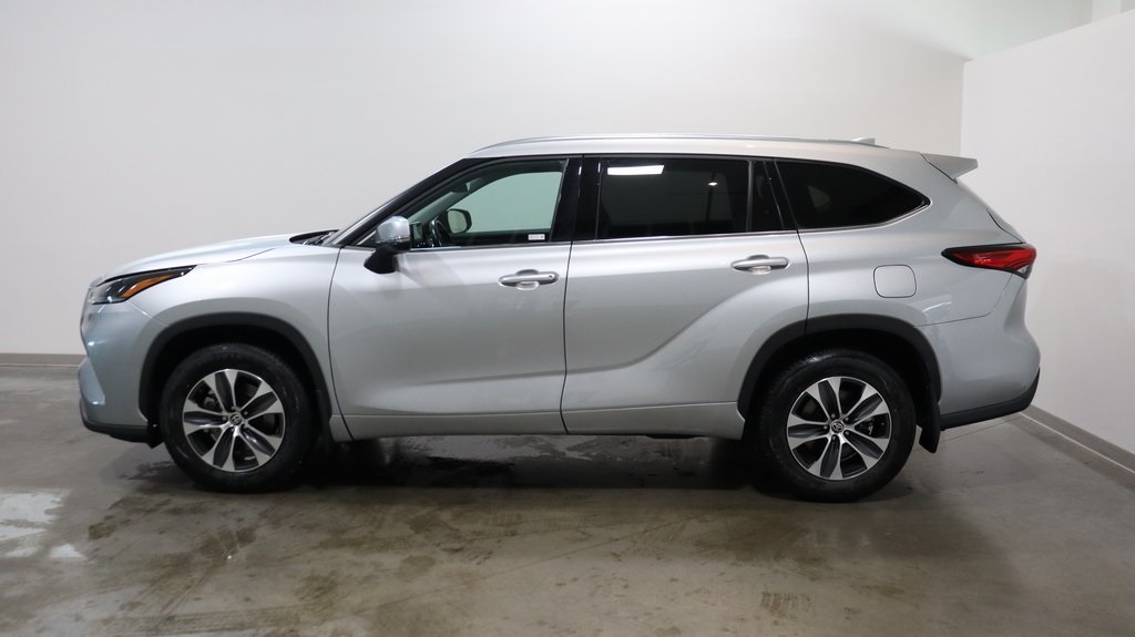 2021 Toyota Highlander XLE 4