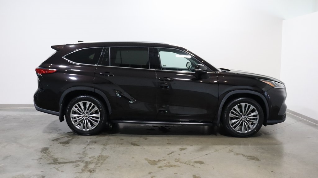 2021 Toyota Highlander Platinum 8