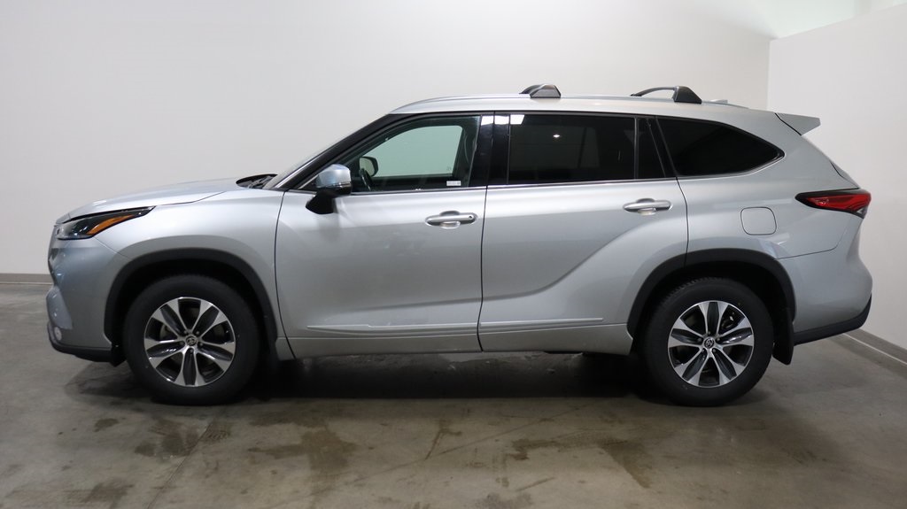 2021 Toyota Highlander XLE 4