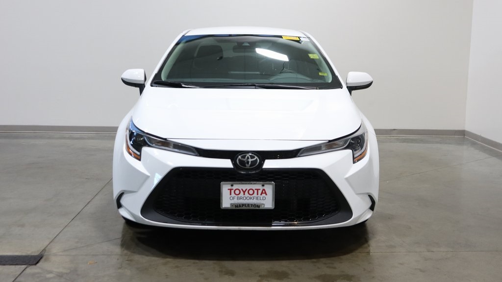 2022 Toyota Corolla LE 2