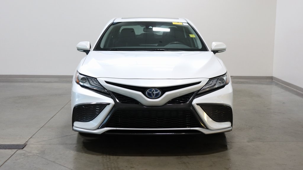 2021 Toyota Camry Hybrid XSE 2