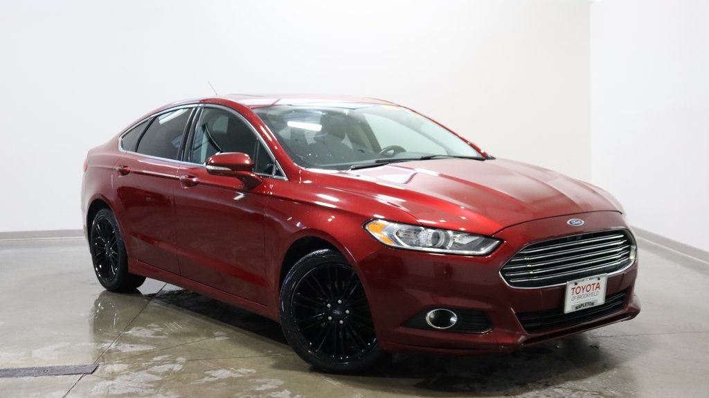 2016 Ford Fusion SE 1