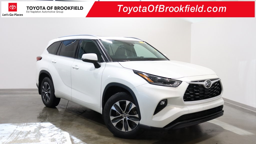 2021 Toyota Highlander XLE 1