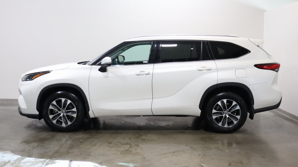 2021 Toyota Highlander XLE 4