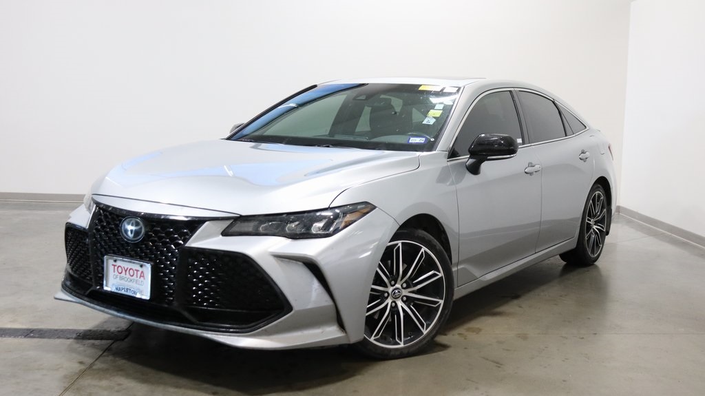 2019 Toyota Avalon XSE 3