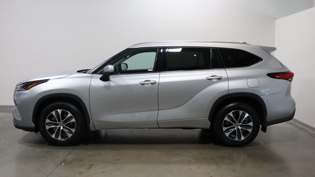 2021 Toyota Highlander XLE 4