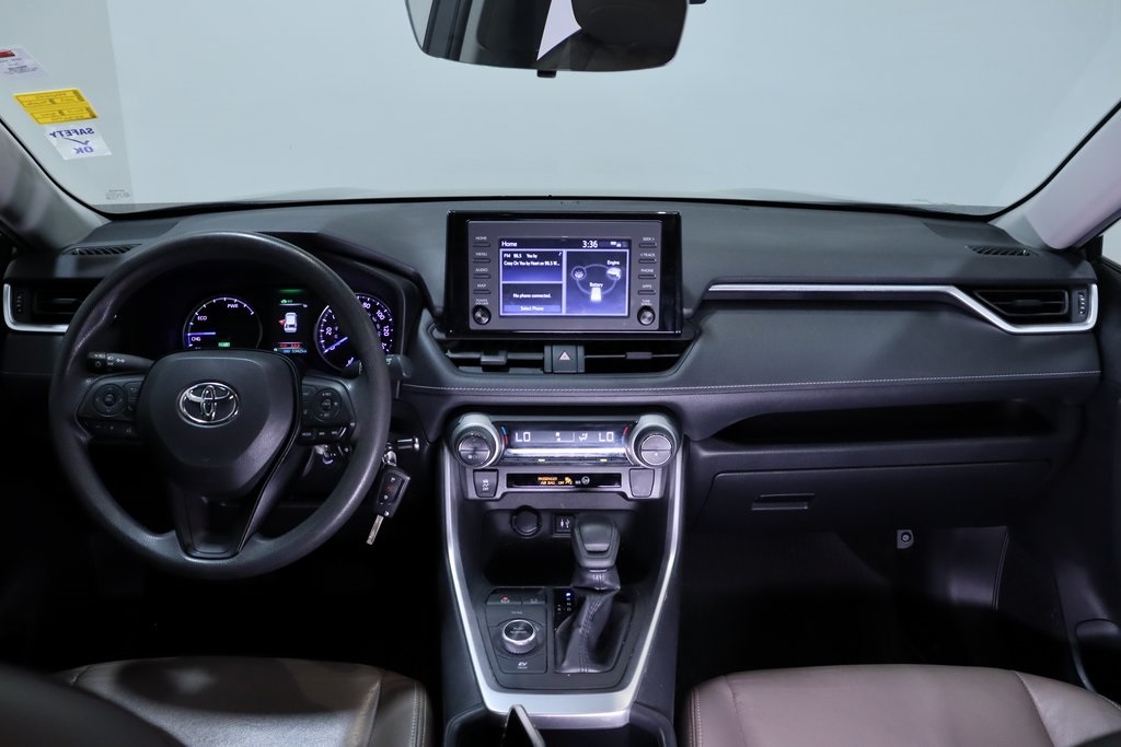 2019 Toyota RAV4 Hybrid LE 11