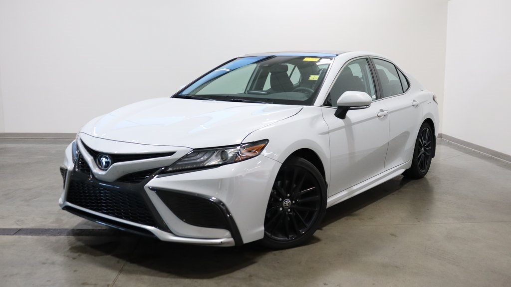 2023 Toyota Camry XSE 3