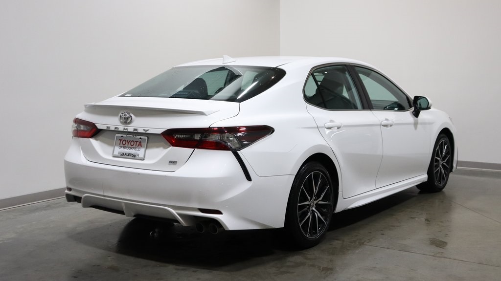 2022 Toyota Camry SE 7