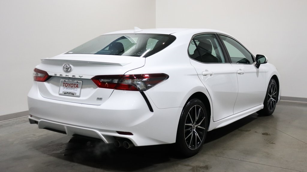 2023 Toyota Camry SE 7