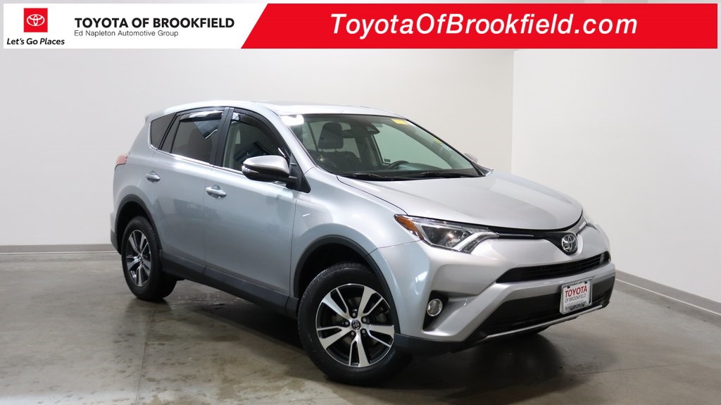 2018 Toyota RAV4 XLE 1