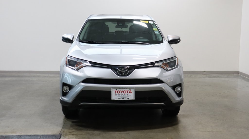 2018 Toyota RAV4 XLE 2