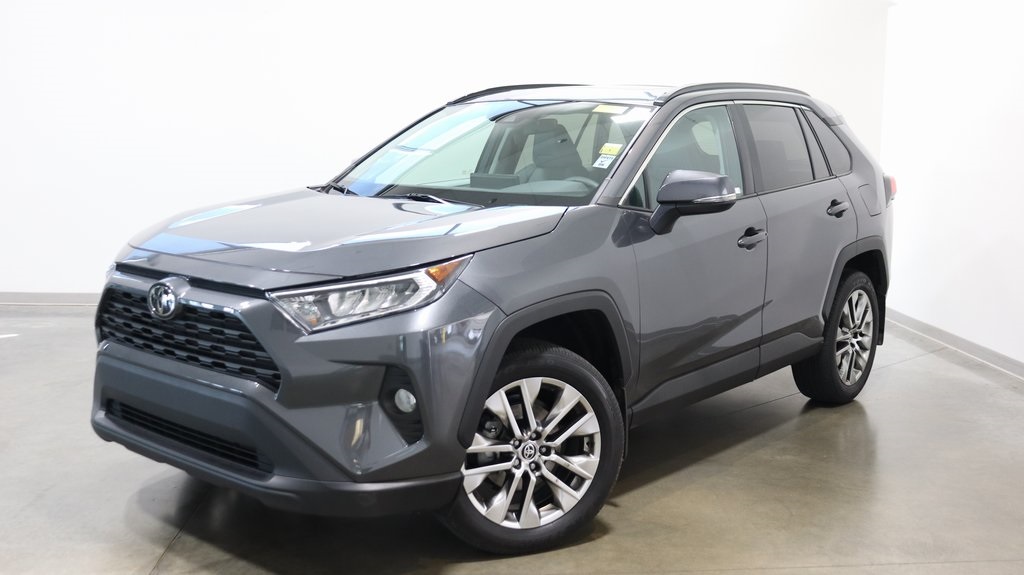 2021 Toyota RAV4 XLE Premium 3