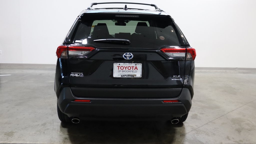 2021 Toyota RAV4 Hybrid XLE 6