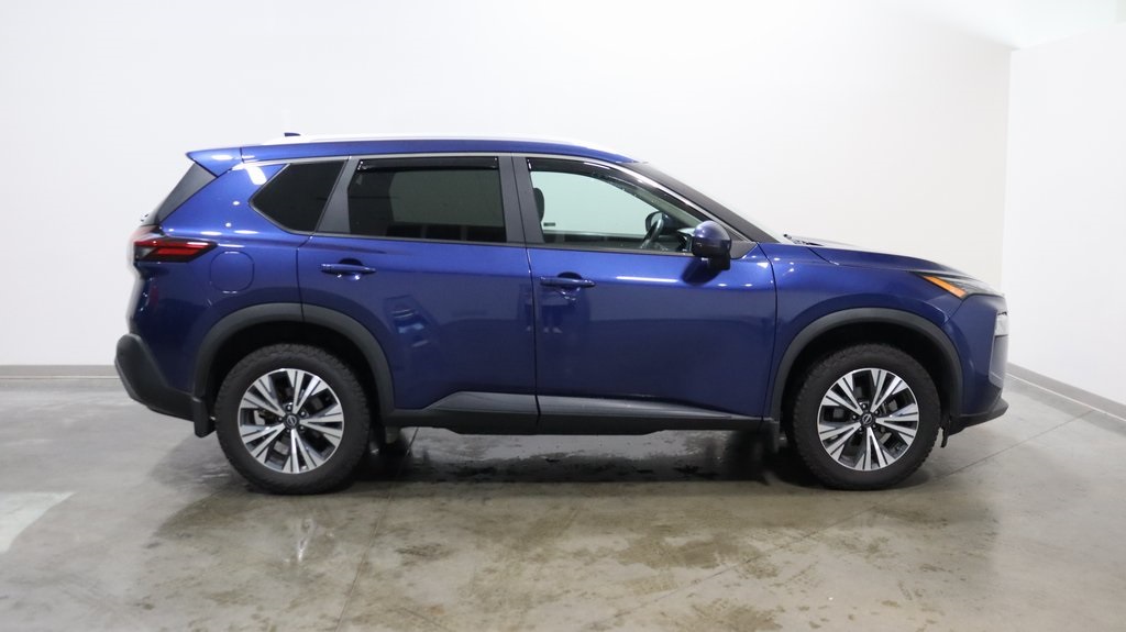 2023 Nissan Rogue SV 8