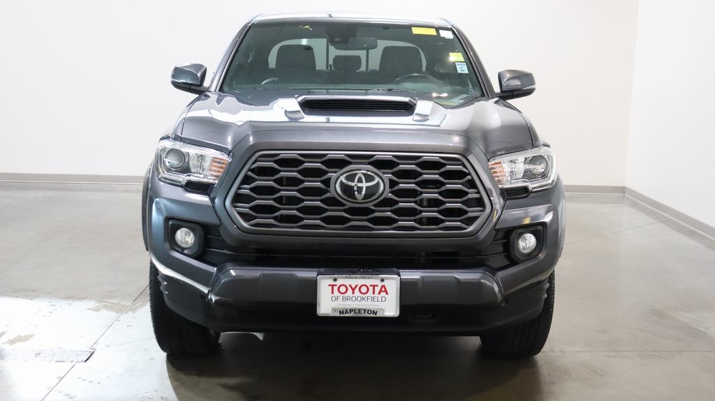 2021 Toyota Tacoma TRD Sport 2