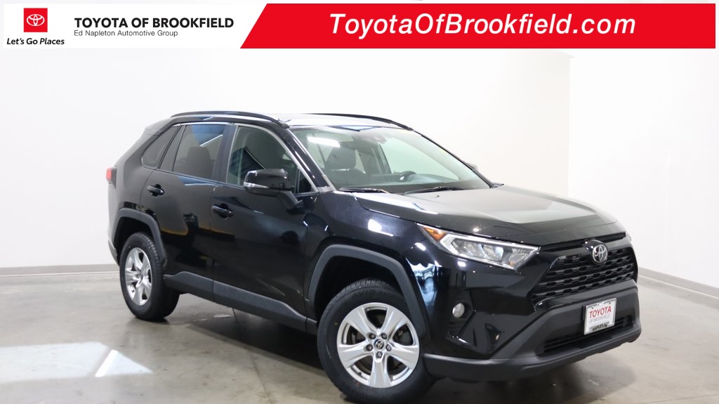 2021 Toyota RAV4 XLE 1