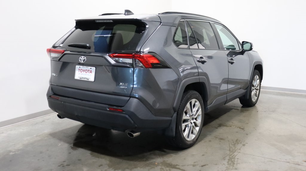 2021 Toyota RAV4 XLE Premium 7