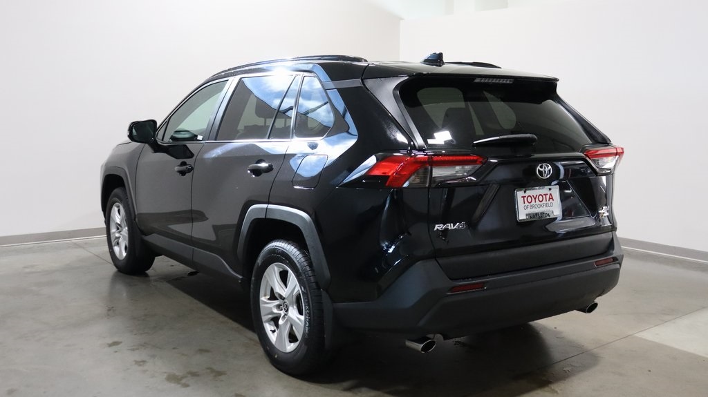 2021 Toyota RAV4 XLE 5