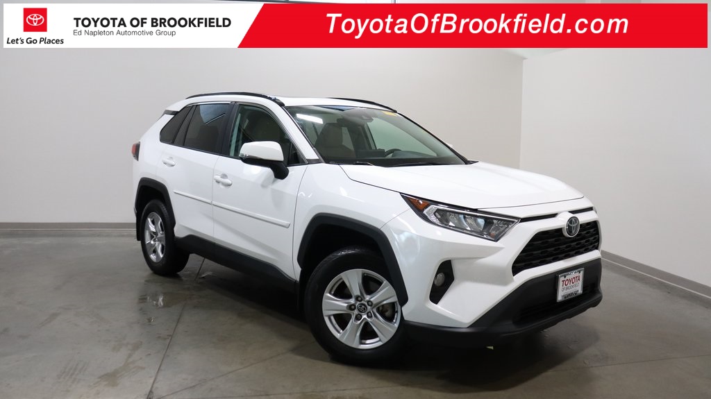 2021 Toyota RAV4 XLE 1