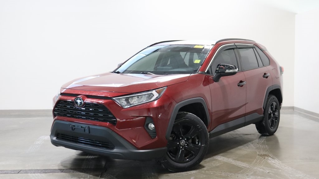 2019 Toyota RAV4 XLE 3